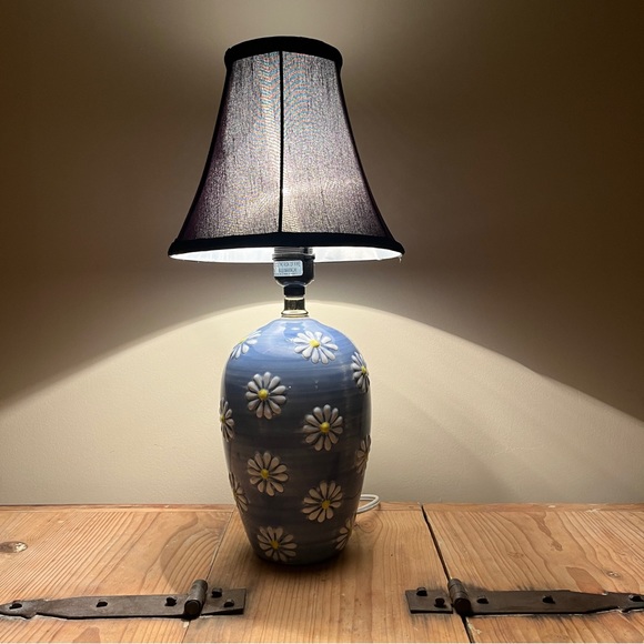 Daisy 🌼 Lamp - Picture 6 of 10